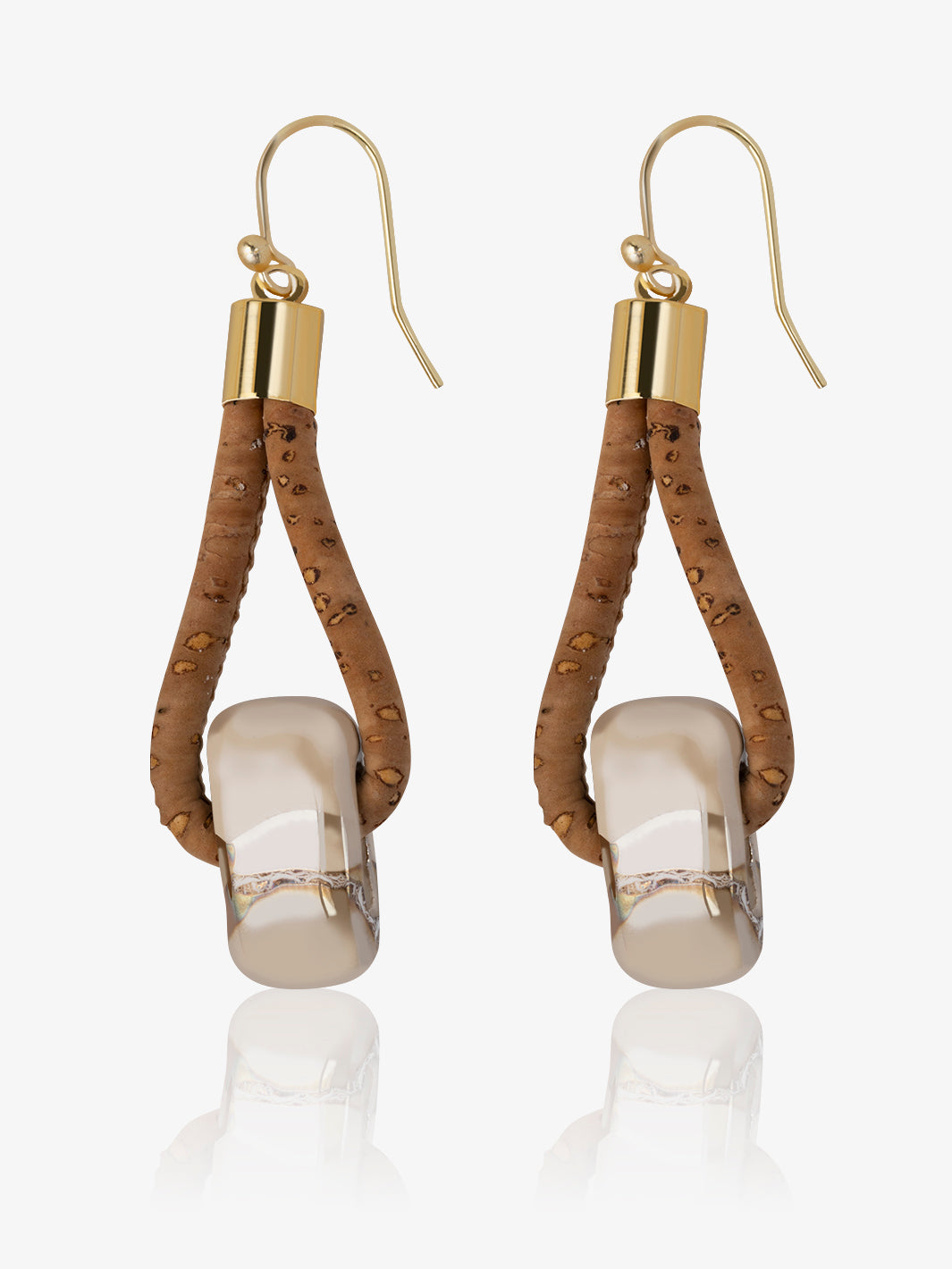 Iced mountain earring in beige cork cord